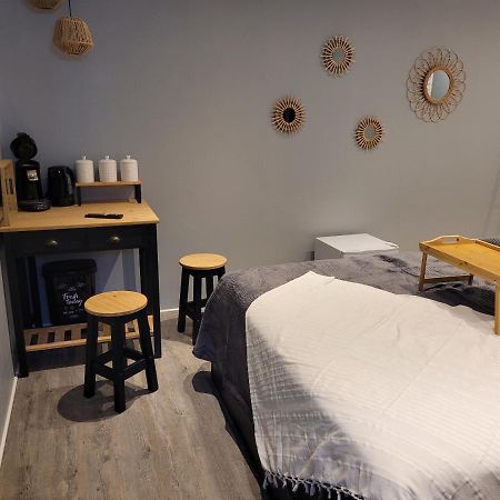 Chambre Privative Avec Baignoire Balneo Crespin  Exterior foto